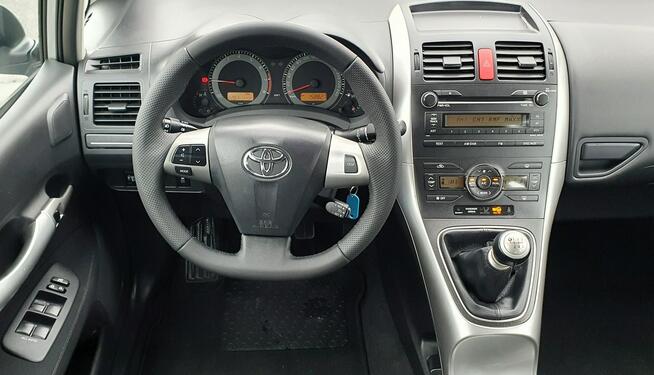 Toyota Auris 6 biegów/Tempomat/Hak/Alufelgi/Klimatronik 2-strefowy Przyszowice - zdjęcie 10