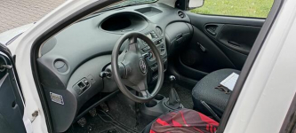 Toyota Yaris 2004 D4D 1.4 diesel Łańcut - zdjęcie 8