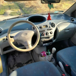 Toyota Yaris 2001, 5 drzwi, dobry stan oszczędna Koszyce - zdjęcie 7