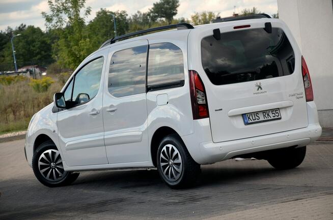 Peugeot Partner 1,6HDI*7-Osób*LED*Lift*Climatronic*Niemcy Ostrów Mazowiecka - zdjęcie 10