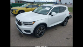 Volvo XC 40 INSCRIPTION / AWD / T5 / niski przebieg Tarnów - zdjęcie 3