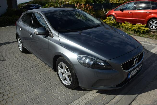 Volvo V40 2.0D 2016r Navi Oryginalny Lakier Sprowadzony Opłacony Majdan Sieniawski - zdjęcie 6