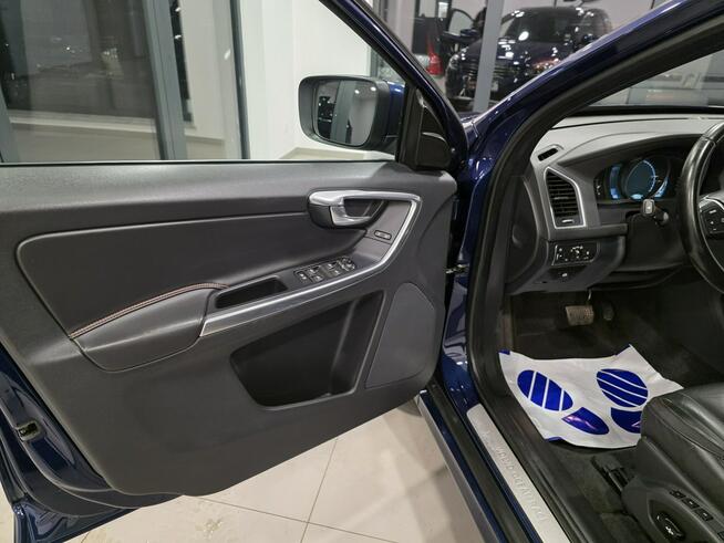 Volvo XC 60 Ocean Race /  Automat/ D3 / FULL LED / wzorowy stan Korczyna - zdjęcie 11