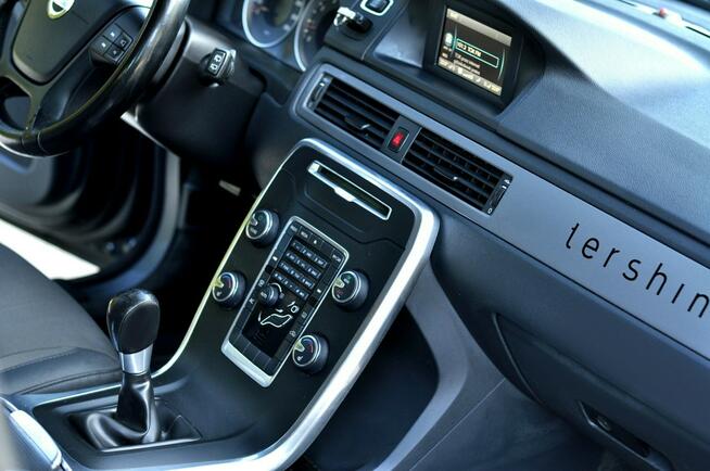 Volvo V70 2.5 Turbo 231KM LIFT Climatronic Grzane Płock - zdjęcie 7