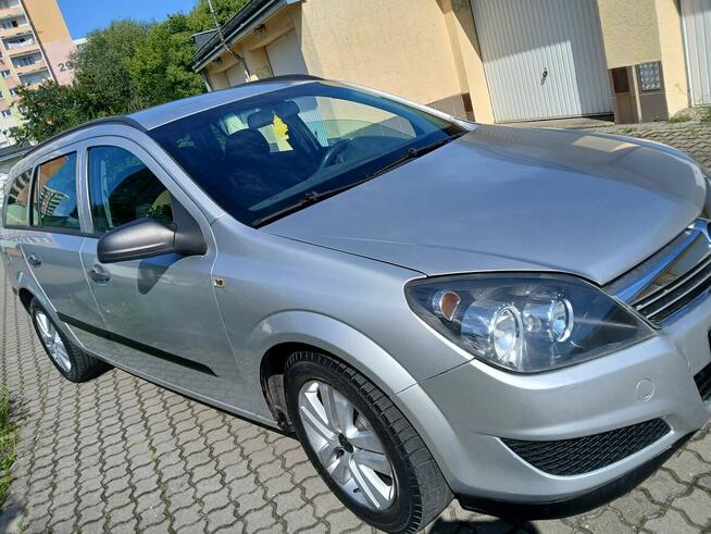 astra combi 2009/1.4 łancuszek+GAZ klima dziala długie opła Bydgoszcz - zdjęcie 1
