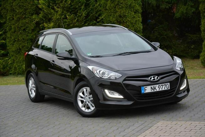 Hyundai i30 Ledy Klimatronic Parktronic grzane fotele Hak z Niemiec Ostrów Mazowiecka - zdjęcie 8