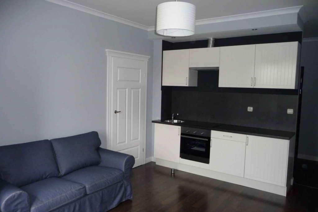 2pok, 34met, Belweder Park BALKON/WINDA/2012 (Wrocław) Krzyki - zdjęcie 1