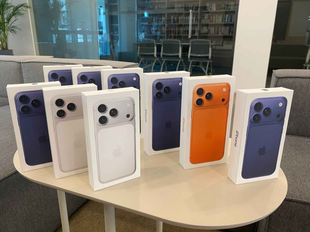 Apple iPhone 17 Pro cena 680 EUR, Apple iPhone 17 Pro Max cena 770 EUR Nowa Huta - zdjęcie 2