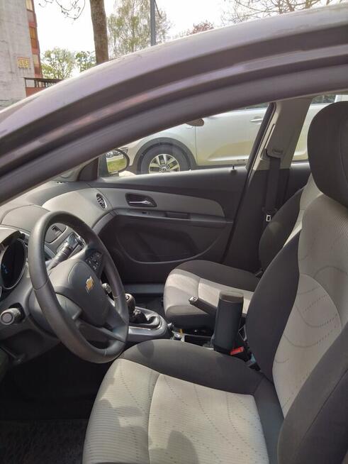 Chevrolet Cruze 1,8 benz./gaz Tychy - zdjęcie 8