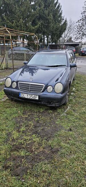 Mercedes-Benz w okolicy Wrocławia Marcinkowice - zdjęcie 1