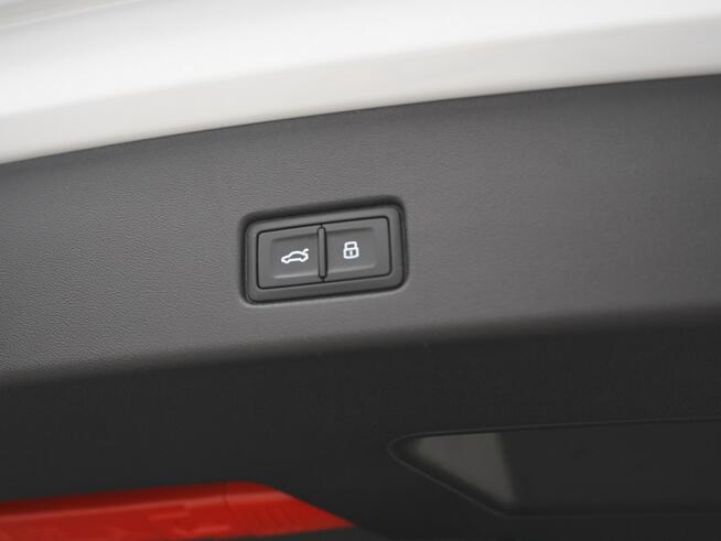 Audi Q4 40 e-tron 204KM  Virtual Kamera Matrix LED NAV Kielce - zdjęcie 11