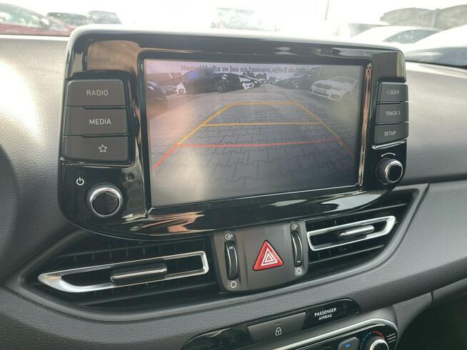 Hyundai i30 Fast back mHEV Kliamtronik Podgrzewanie Kamera LED Gliwice - zdjęcie 9