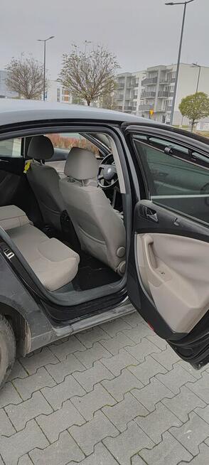 Volkwagen Passat - sprzedaż Poznań - zdjęcie 4
