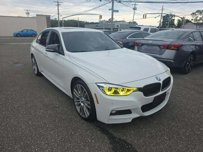 BMW 330 xDrive / M-Pakiet / niski przebieg Wrocław - zdjęcie 1