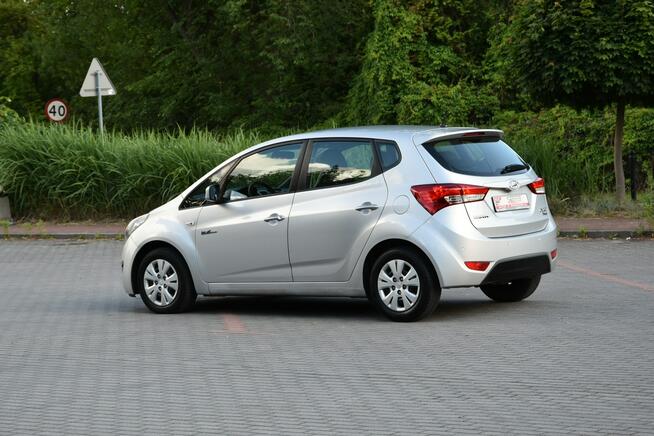 Hyundai ix20 1.4CRDi 76KM 2012r. Klima niski przebieg 96tkm POLECAM Kampinos - zdjęcie 5