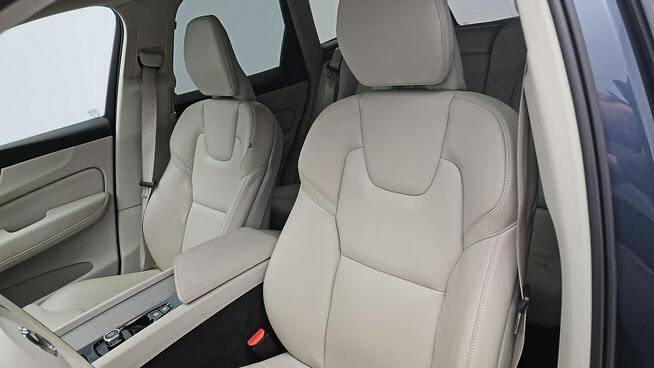 Volvo XC 60 AWD Plus Bright aut ! Z Polskiego Salonu ! Faktura VAT ! Warszawa - zdjęcie 11
