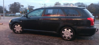 avensis 1,8 lpg opłacona z hakiem klima 4xel szyby do jazdy Warszawa - zdjęcie 7