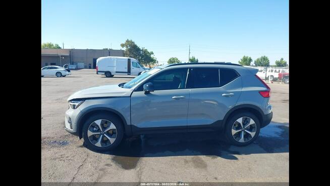 Volvo XC 40 Bogata wersja wyposażenia / AWD / B5 / niski przebieg Tarnów - zdjęcie 7