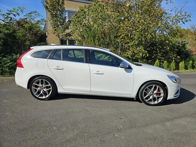 Volvo V60 2.0 5 cylindrów* R-Design* Bardzo Ładne i Zadbane Opoczno - zdjęcie 6