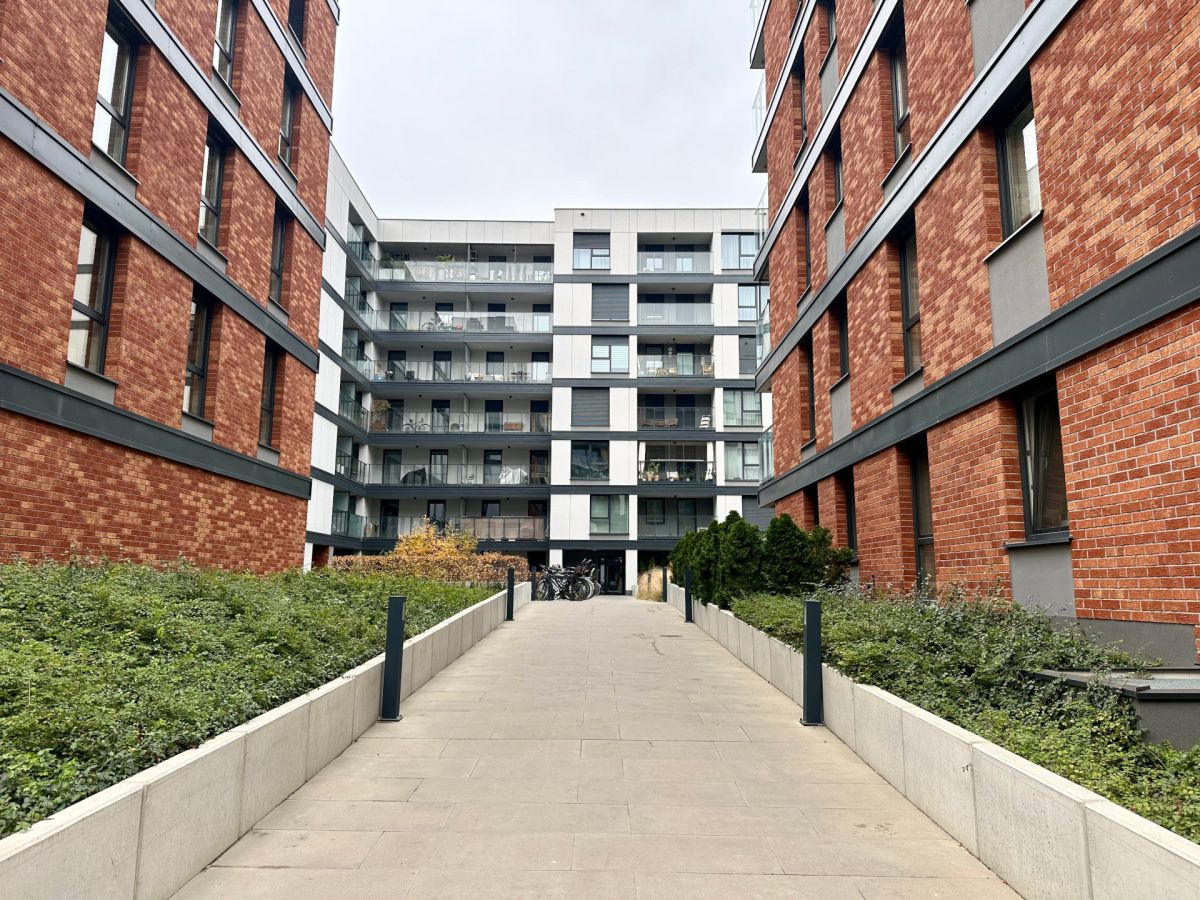 Jeżyce, przy Parku Sołackim, klimatyzacja. Jeżyce - zdjęcie 1