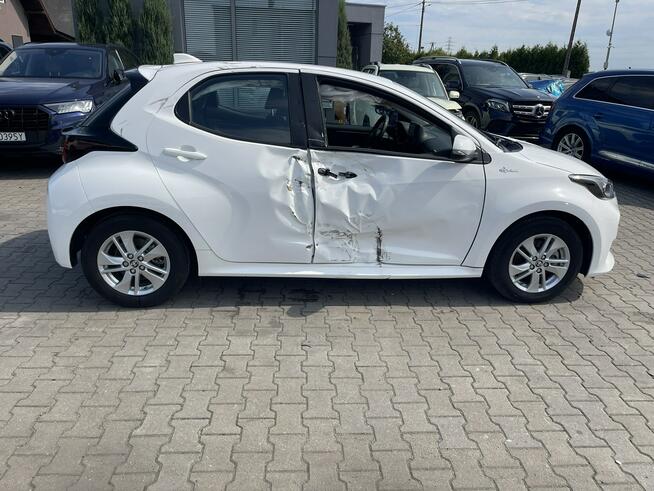 Toyota Yaris Salon PL Comfort Hybryda Automat Kamera Gliwice - zdjęcie 4