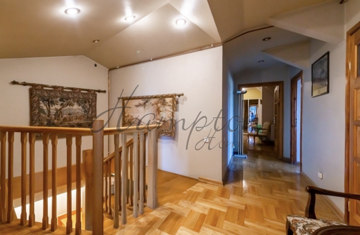 Kamienica z WINDĄ przy Parku Morskie Oko Mokotów - zdjęcie 3