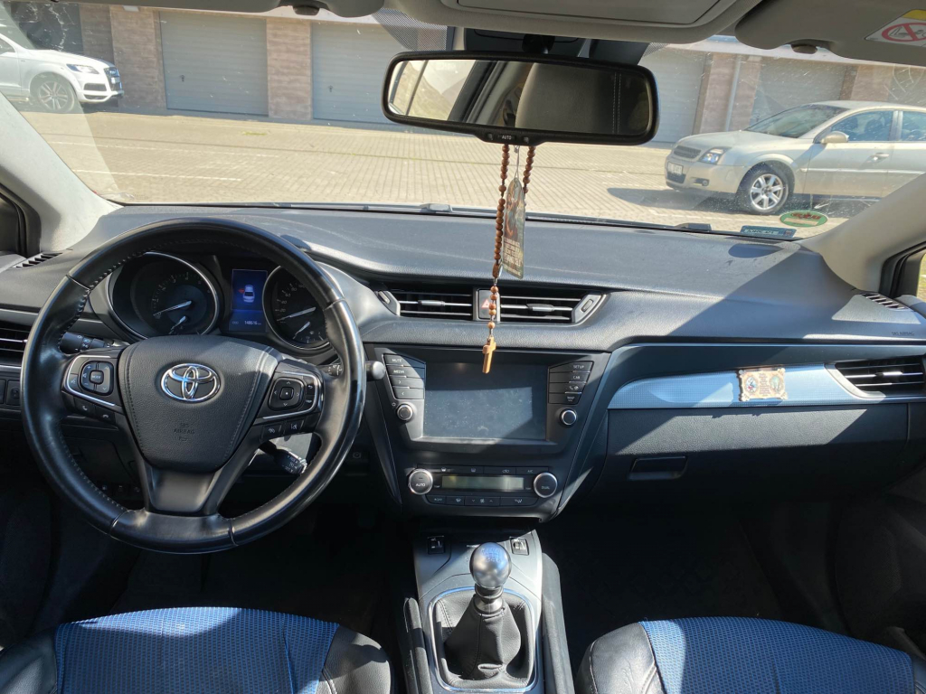 Sprzedam Toyota avensis t 29 1,8 sedan z 2018 Rzepin - zdjęcie 2