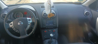 Sprzedam zadbanego Nissana òaszkaj plus 2 Żydówko - zdjęcie 4