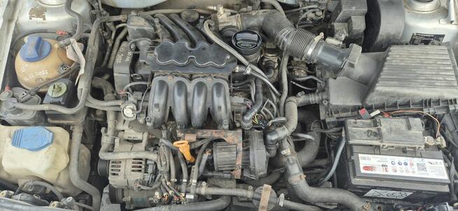 VW GOLF 4 HATCHBACK 1600 BENZYNA+KLIMA-OPŁATY NA ROK !!! Głogów - zdjęcie 8