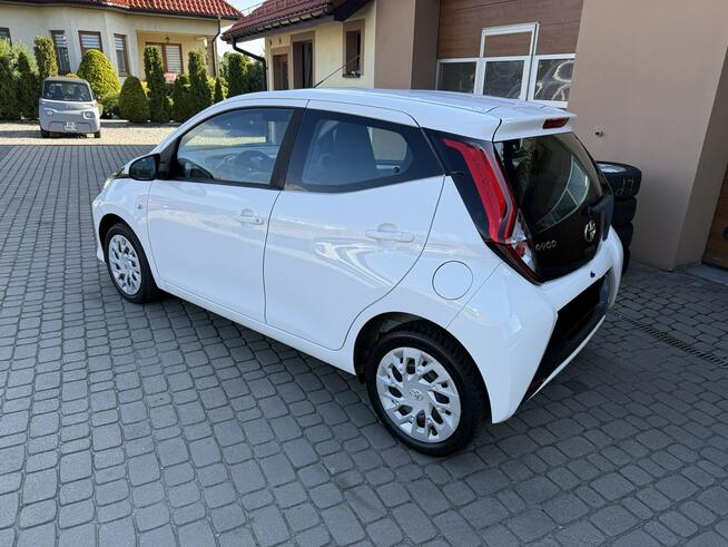 Toyota Aygo 1,0 72KM  Klima  Kamera  CarPlay Orzech - zdjęcie 10