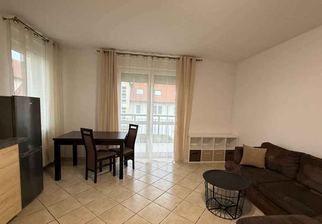 2pok, 40met, okolice Gagarina BALKON/2005 (Wrocław) Fabryczna - zdjęcie 2