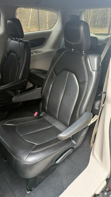 Chrysler Voyager 3.6 2020r LXI 91tyś mil 68tyś PLN Mazowieck Radziejowice - zdjęcie 8