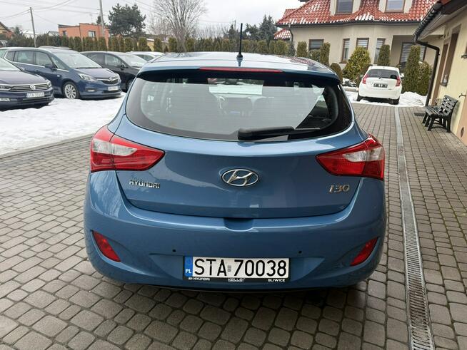 Hyundai i30 1,4 99KM + LPG  Klimatronik  Serwis  Koła lato+zima Orzech - zdjęcie 8