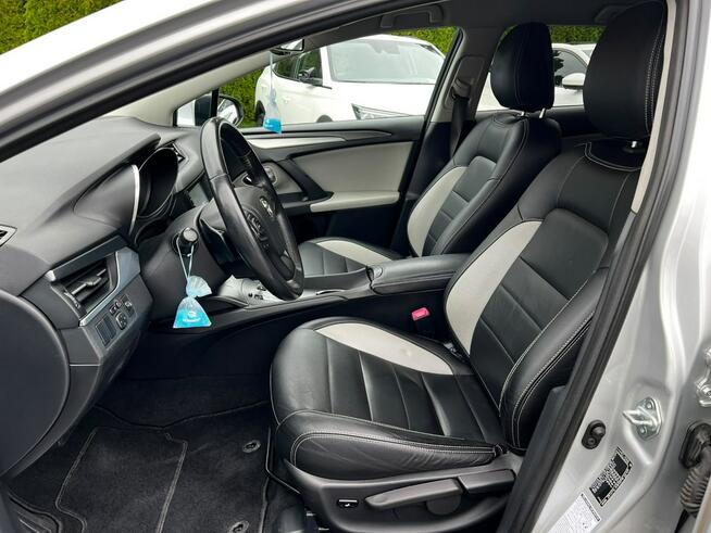 Toyota Avensis 1.8i 147KM Automat Zarejestrowany  Skóry Kamera Baranowo - zdjęcie 8