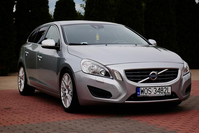 Volvo V60 2.0_163KM_Rdesign_Automat Rzekuń - zdjęcie 6