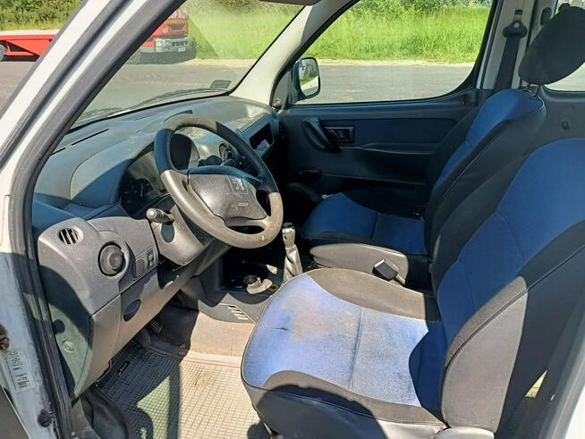 Peugeot Partner 1.9D 69km 03r Karetka Sanitarna Tarnów - zdjęcie 5