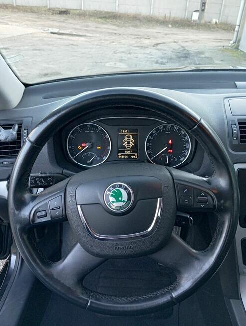 Skoda Octavia 1.6 MPI 2012 z fabryczną instalacją LPG Leszno - zdjęcie 7