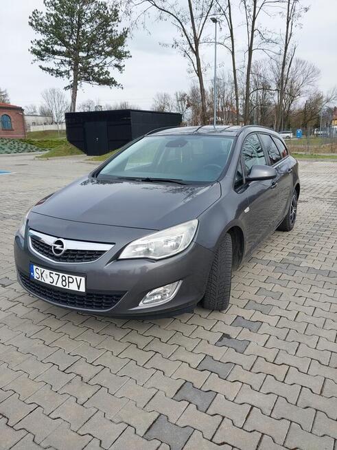 Opel Astra J 1,7 CDTI 125 KM Czeladź - zdjęcie 2