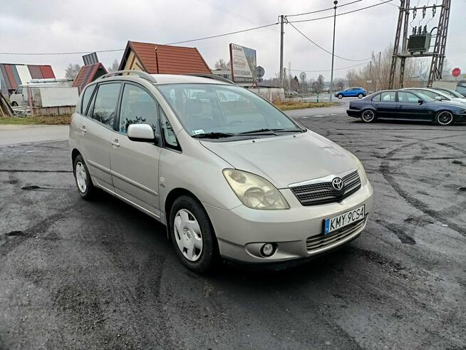 Toyota Corolla Verso 2.0D-4D 90km 02r Tarnów - zdjęcie 1
