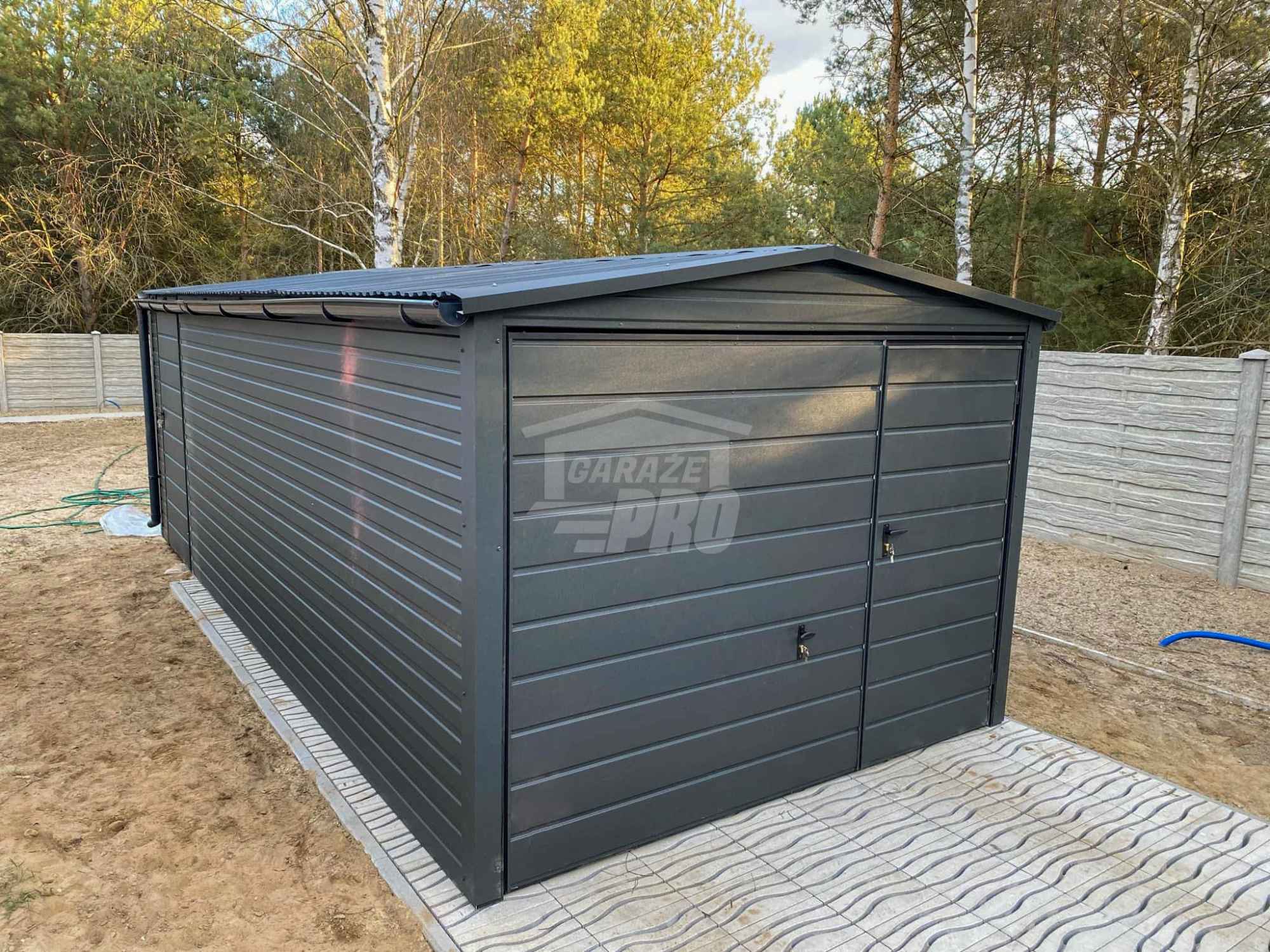 Garaż blaszany 3x6m - Brama uchylna - drzwi Antracyt Dach rynny GP581 Lubin - zdjęcie 3