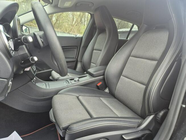 Mercedes CLA 180 Bezwypadkowy serwisowany Rok Gwarancji Kraków - zdjęcie 9