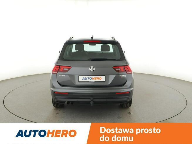 Volkswagen Tiguan 4x4 klimatyzacja navi czujnki parkowania tempomat Warszawa - zdjęcie 6