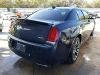 Chrysler 300C 2018, 3.6L, porysowany lakier Warszawa - zdjęcie 4