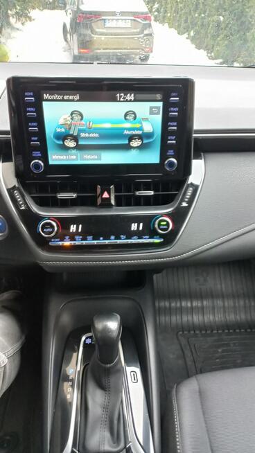Toyota Corolla Comfort e-CVT 1.8 Hybryda Pełna historia ASO FV23% Gdańsk - zdjęcie 8