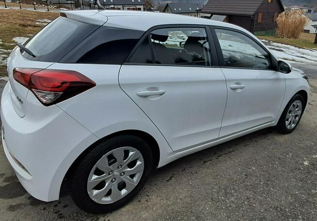 Hyundai i20 1.2 Benzyna 75 KM Cisiec - zdjęcie 5