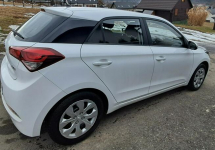 Hyundai i20 1.2 Benzyna 75 KM Cisiec - zdjęcie 5