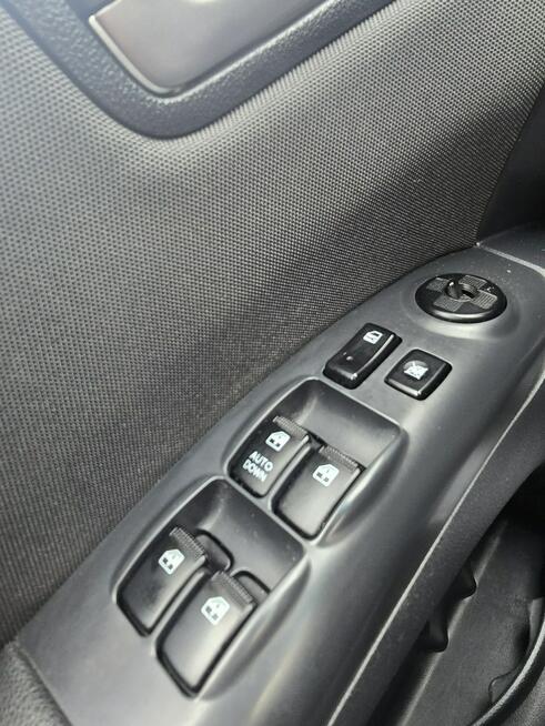 Kia Sportage 2,0Benz alu,klima,Tempomat,SERWIS Kutno - zdjęcie 12