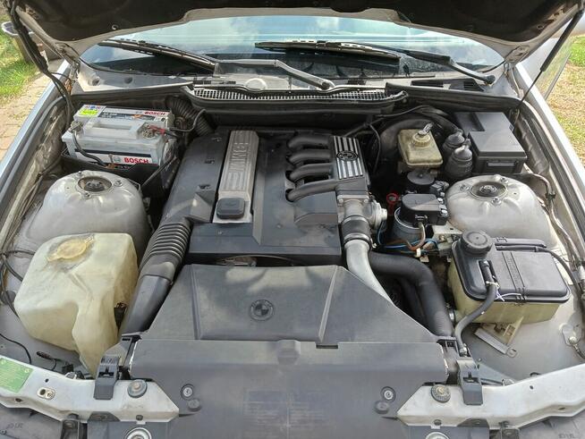 Sprzedam BMW 318tds Smyczyna - zdjęcie 2