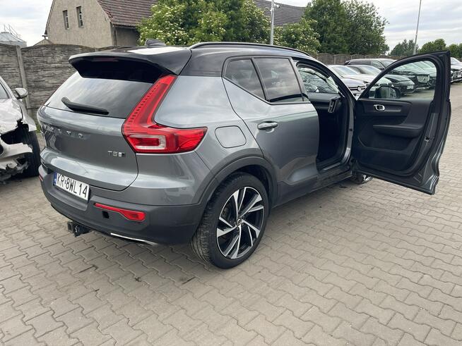 Volvo XC 40 R design T5 AWD HAK Skóra Kamera Pamięć Panorama Virtual Gliwice - zdjęcie 4