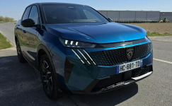 3008 Hybrid 6300km !